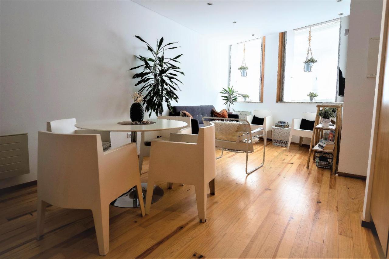 Downtown Porto Relaxed Apartment With Private Yard Esterno foto