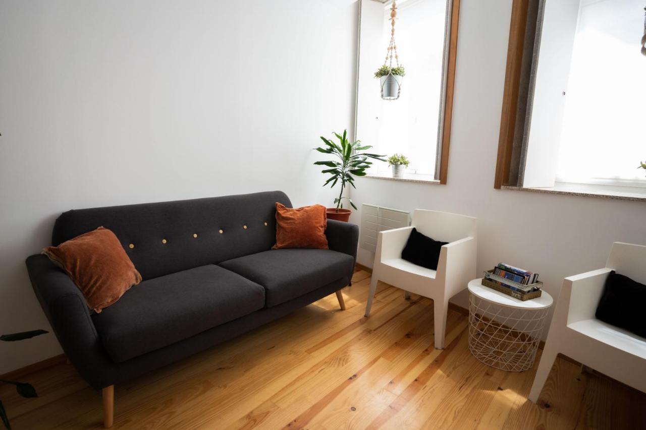 Downtown Porto Relaxed Apartment With Private Yard Esterno foto