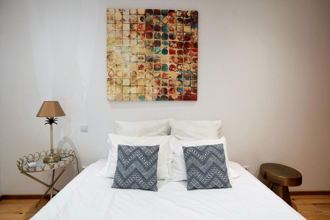 Downtown Porto Relaxed Apartment With Private Yard Esterno foto