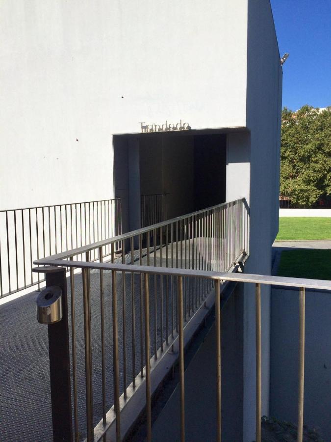 Downtown Porto Relaxed Apartment With Private Yard Esterno foto