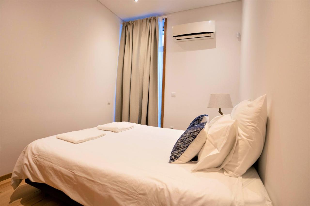 Downtown Porto Relaxed Apartment With Private Yard Esterno foto