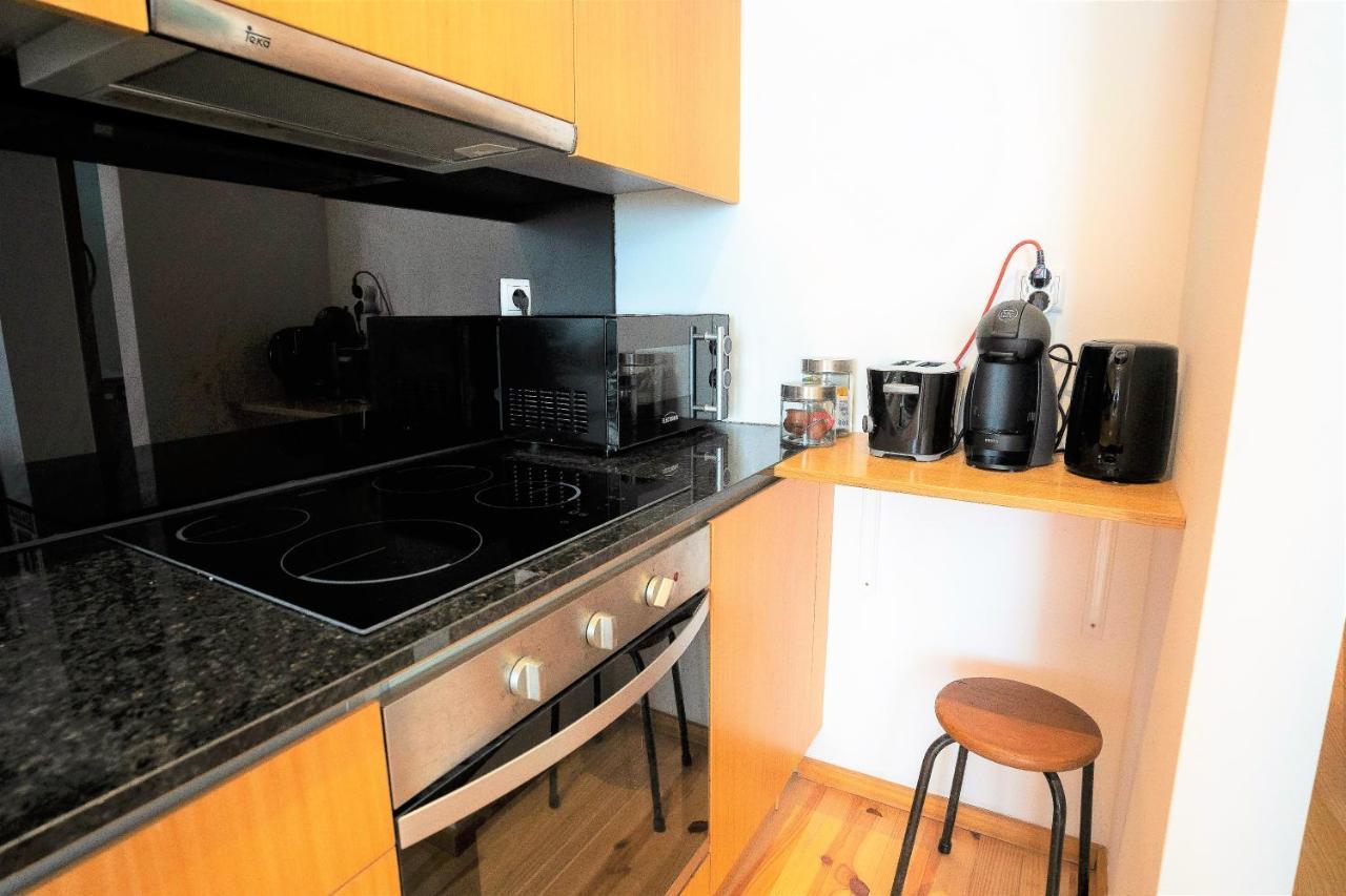 Downtown Porto Relaxed Apartment With Private Yard Esterno foto